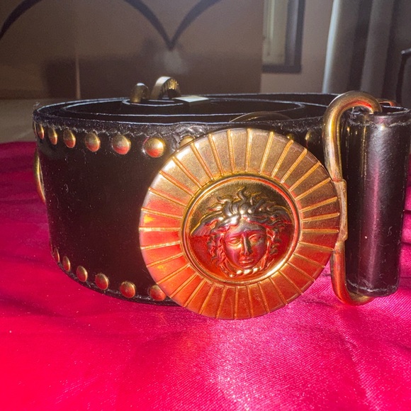 Vintage Versace Patent Leather Belt from the 80’s - Rare ? main image 4